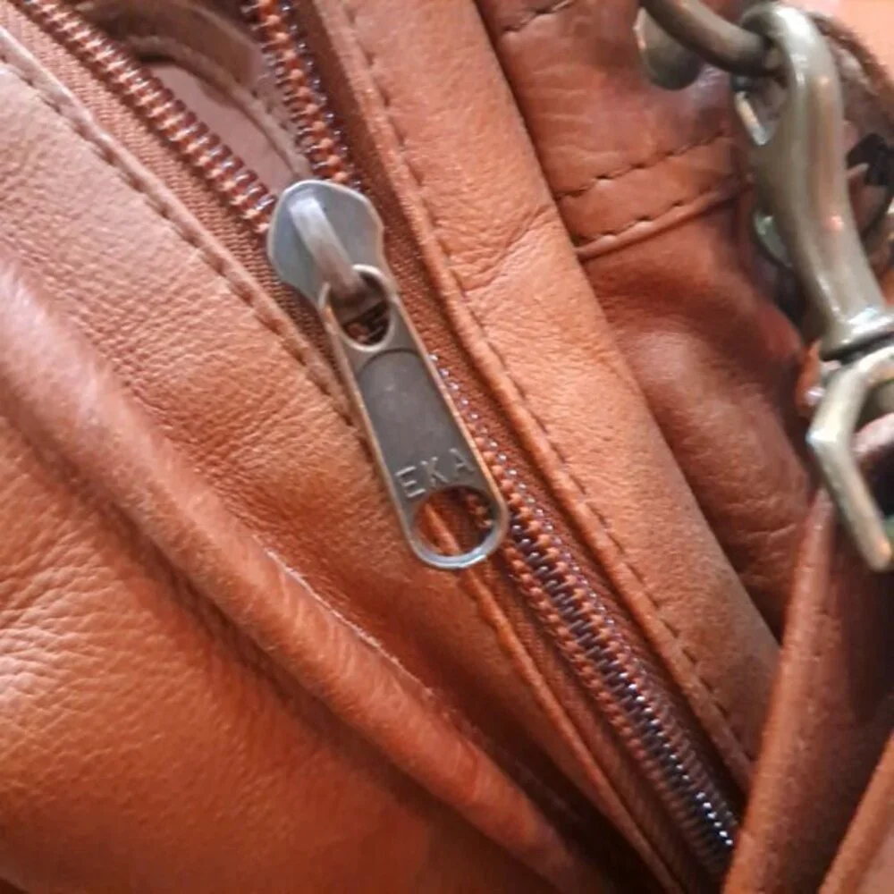 EKA Leather Briefcase Crossbody Laptop Document‎ Case camel brown tan Vintage